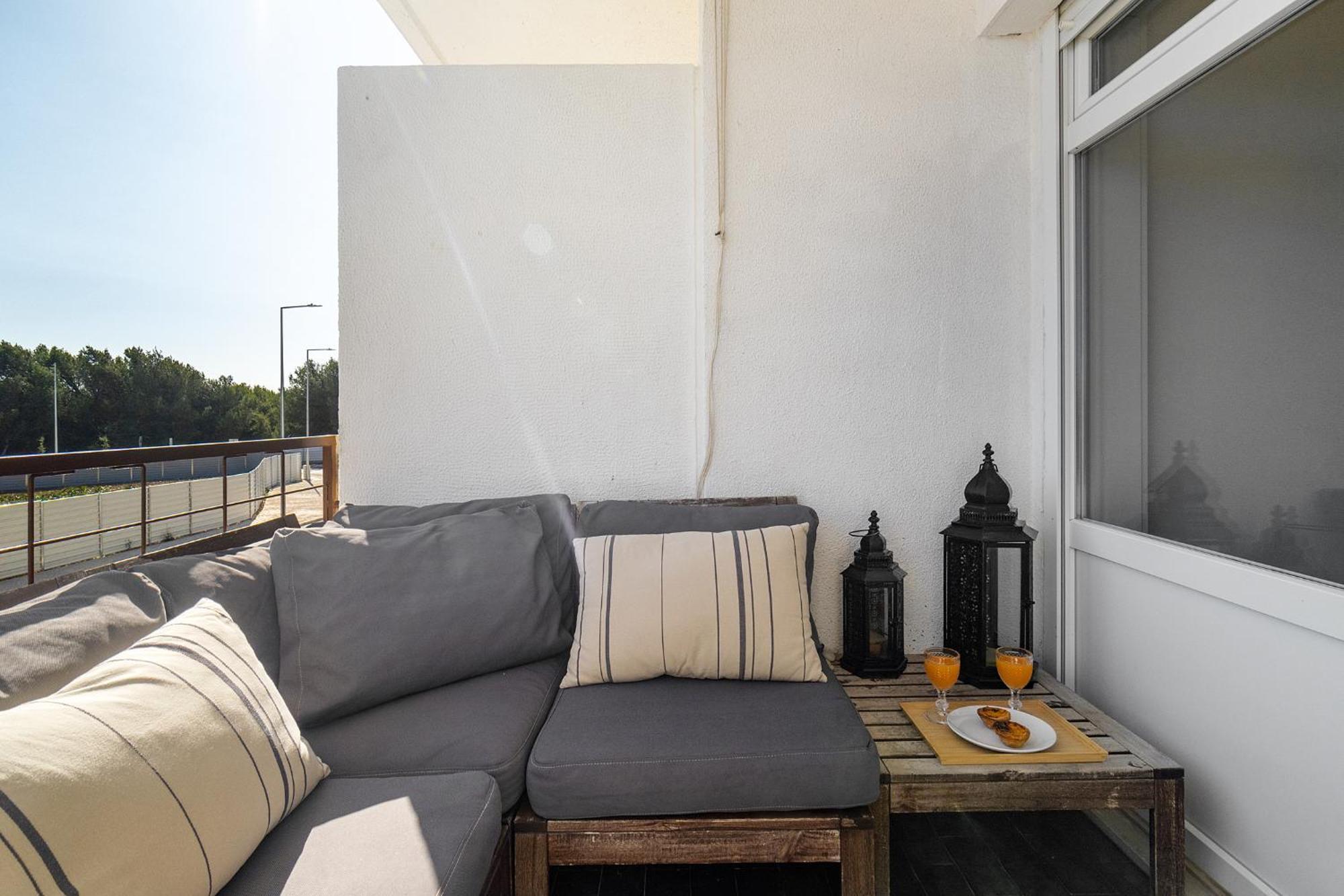 Whome Study & Surf Carcavelos 1-Bed By Beach & Nova Sbe Eksteriør billede