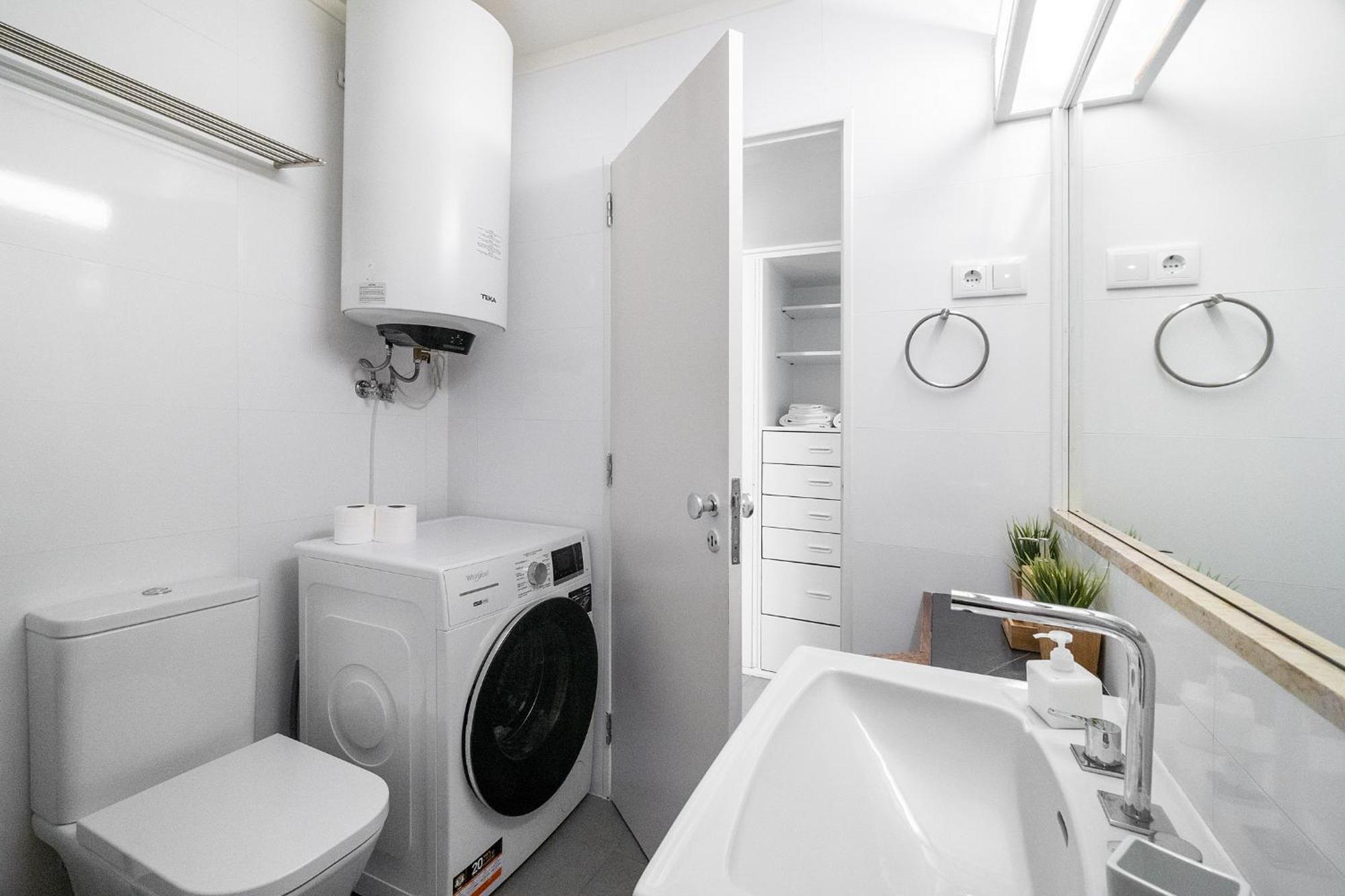 Whome Study & Surf Carcavelos 1-Bed By Beach & Nova Sbe Eksteriør billede